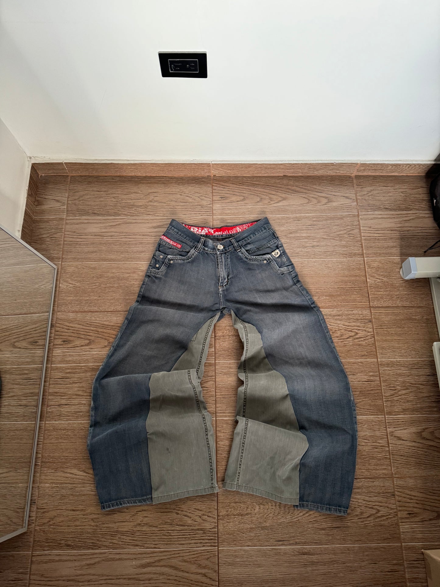 CUSTOM JEAN DIAR  NAV OG