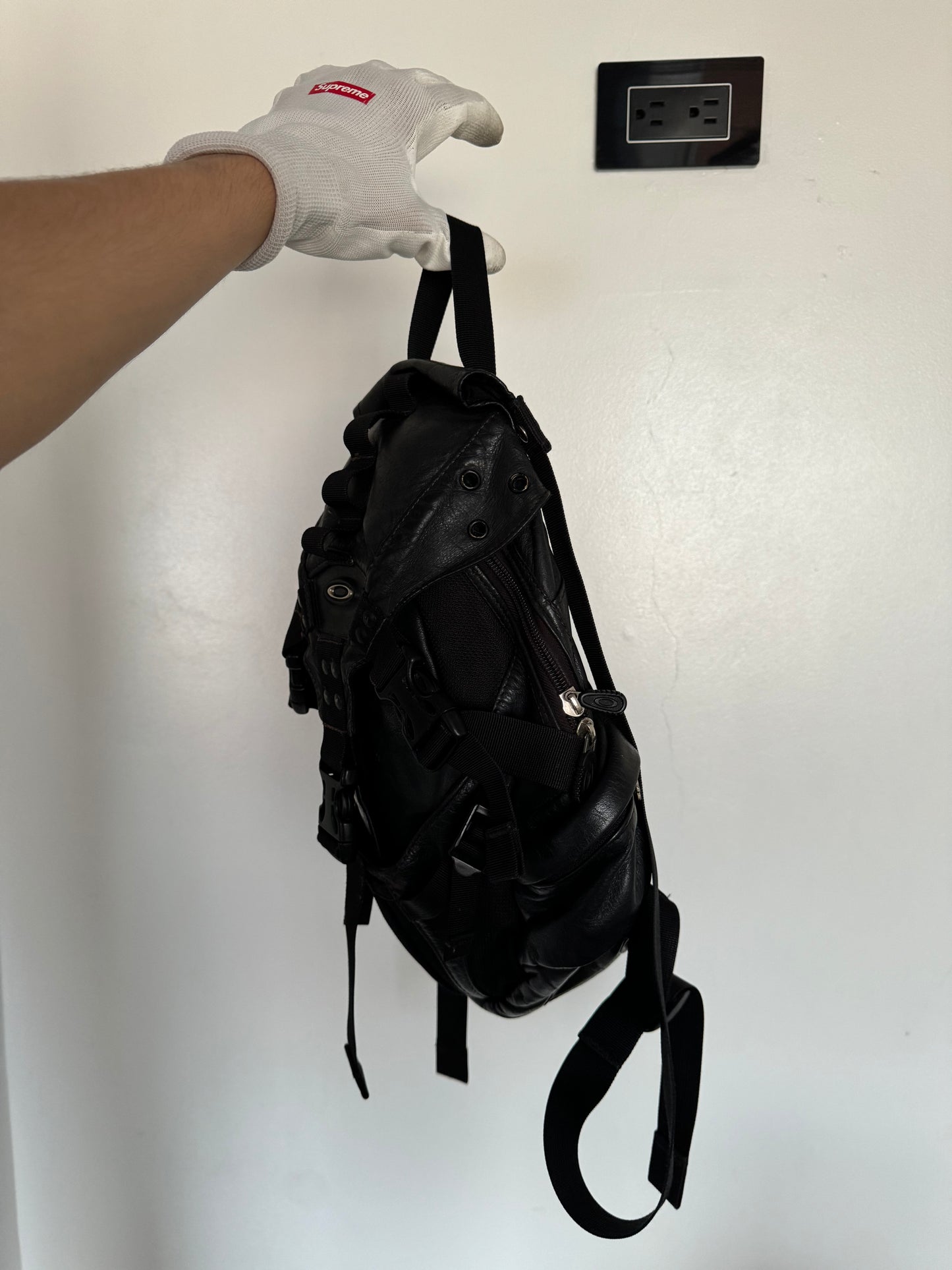 OAKLEY ICON MINI LEATHER BLACK BACKPACK VINTAGE RARE