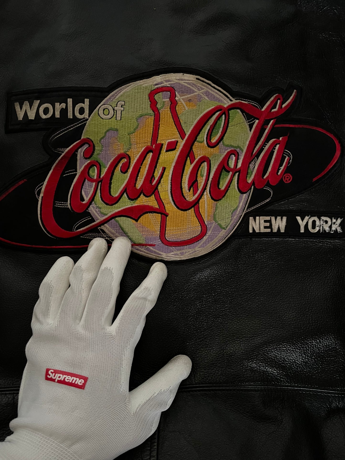 Bomber Jacket en cuero World Of Coca-Cola NewYork de colección edicion 1987